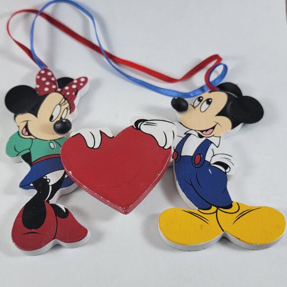 Vintage Mickey & Minnie Wooden Heart Ornament 1990s Disney Christmas - Picture 2 of 10